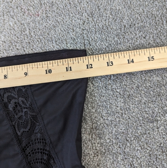 Under Where? Shapewear Intimate Tummy Control Women's Medium - Picture 7 of 7